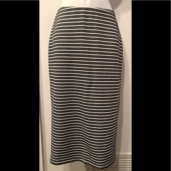 Woman’s skirt - Picture 1 of 1